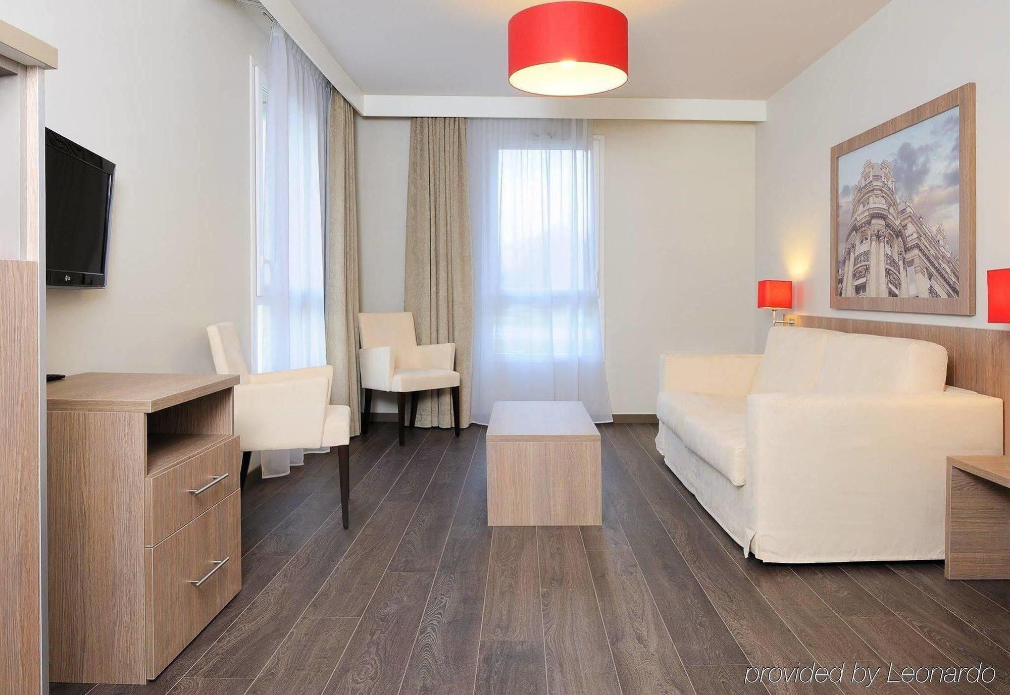 Residhome Paris-Guyancourt Habitación foto